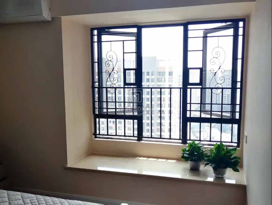 中山金色家園三期李總全屋紗窗和封閉陽臺