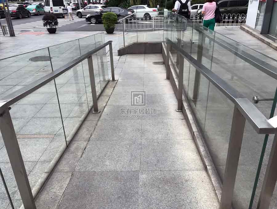 天河太古匯不銹鋼玻璃欄桿 LG-092