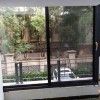 鳳鋁型材玻璃雨棚項(xiàng)目安裝過程