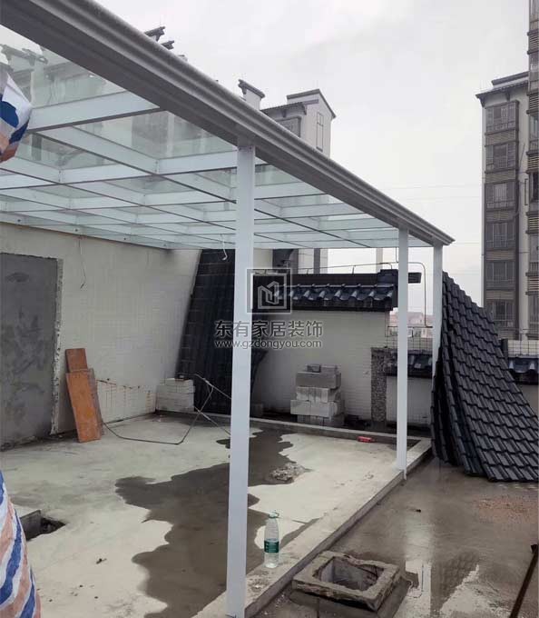 萬科四季花城玻璃雨棚