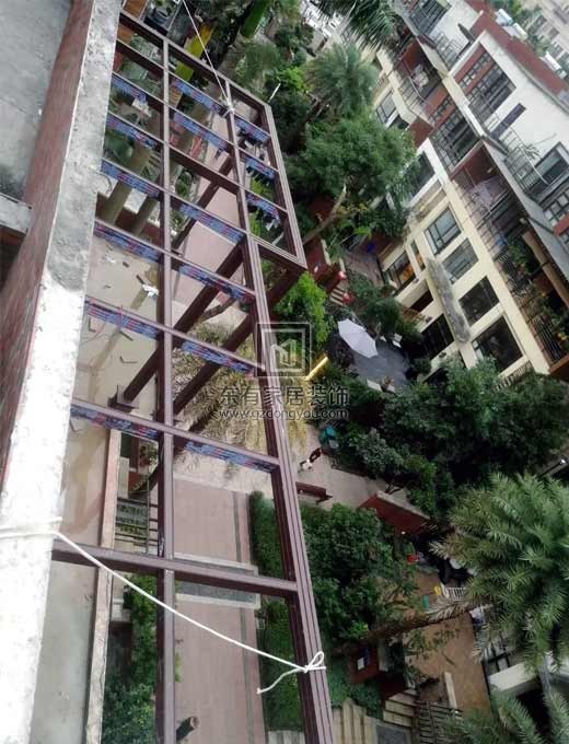 萬科四季花城玻璃雨棚