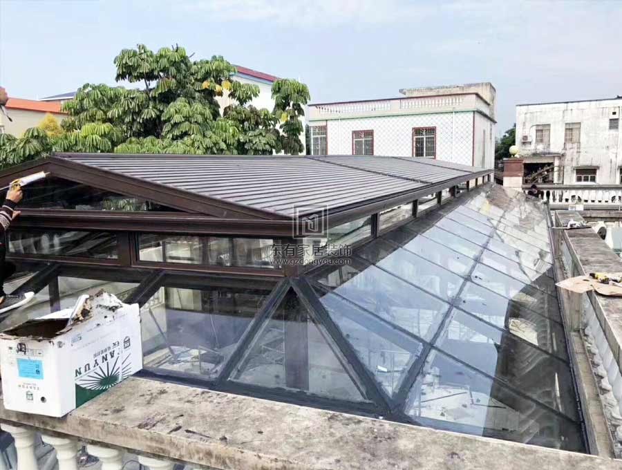 南沙濱海花園不銹鋼雨棚、護欄，鋁合金門窗等項目實拍